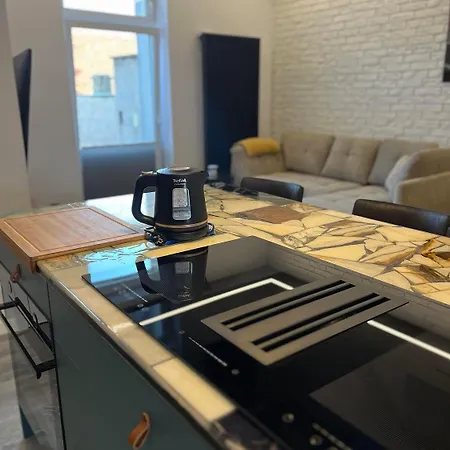 Przy Plazy 2, Marynarki Polskiej 57 * Ustka