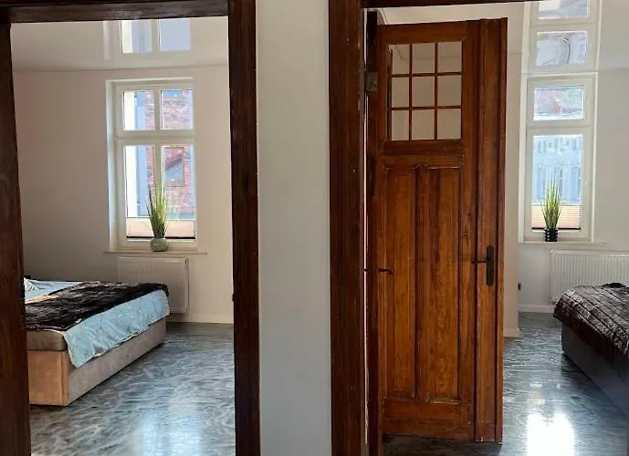 Przy Plazy 2, Marynarki Polskiej 57 Appartamento *